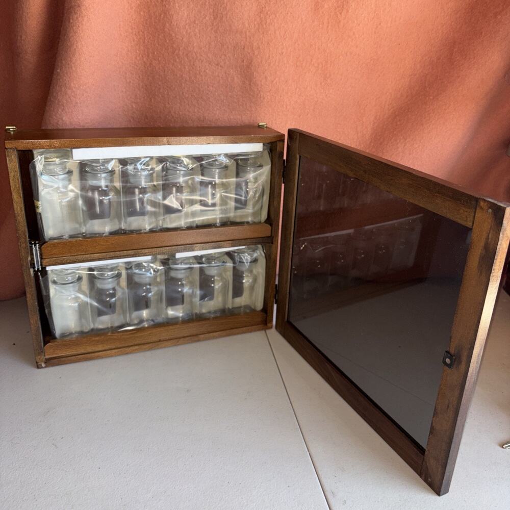 Vtg Wooden Spice Rack Cabinet 12 Glass Bottles w/Labels NOS Original Box